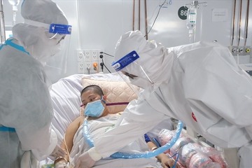 Điều trị Covid-19 tại Hà Nội: 96% bệnh nhân tử vong chưa tiêm vắc xin