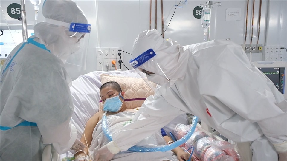 Điều trị Covid-19 tại Hà Nội: 96% bệnh nhân tử vong chưa tiêm vắc xin