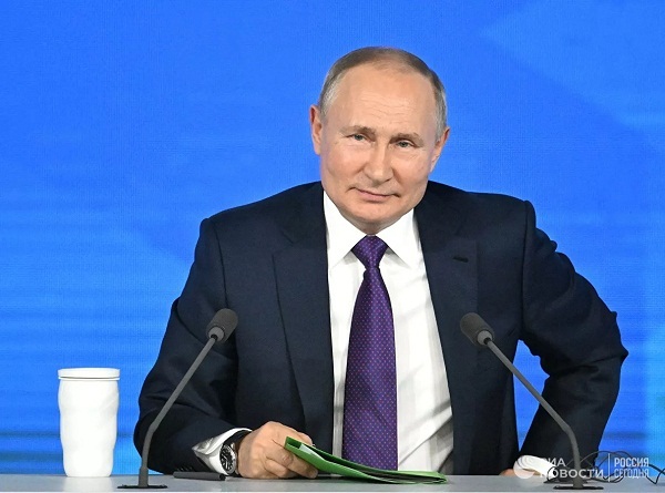 Người Nga vinh danh Tổng thống Putin là chính trị gia của năm