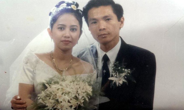NSND Trung Anh bị bà xã 'bóc phốt' ham chơi quên vợ trước ngày cưới