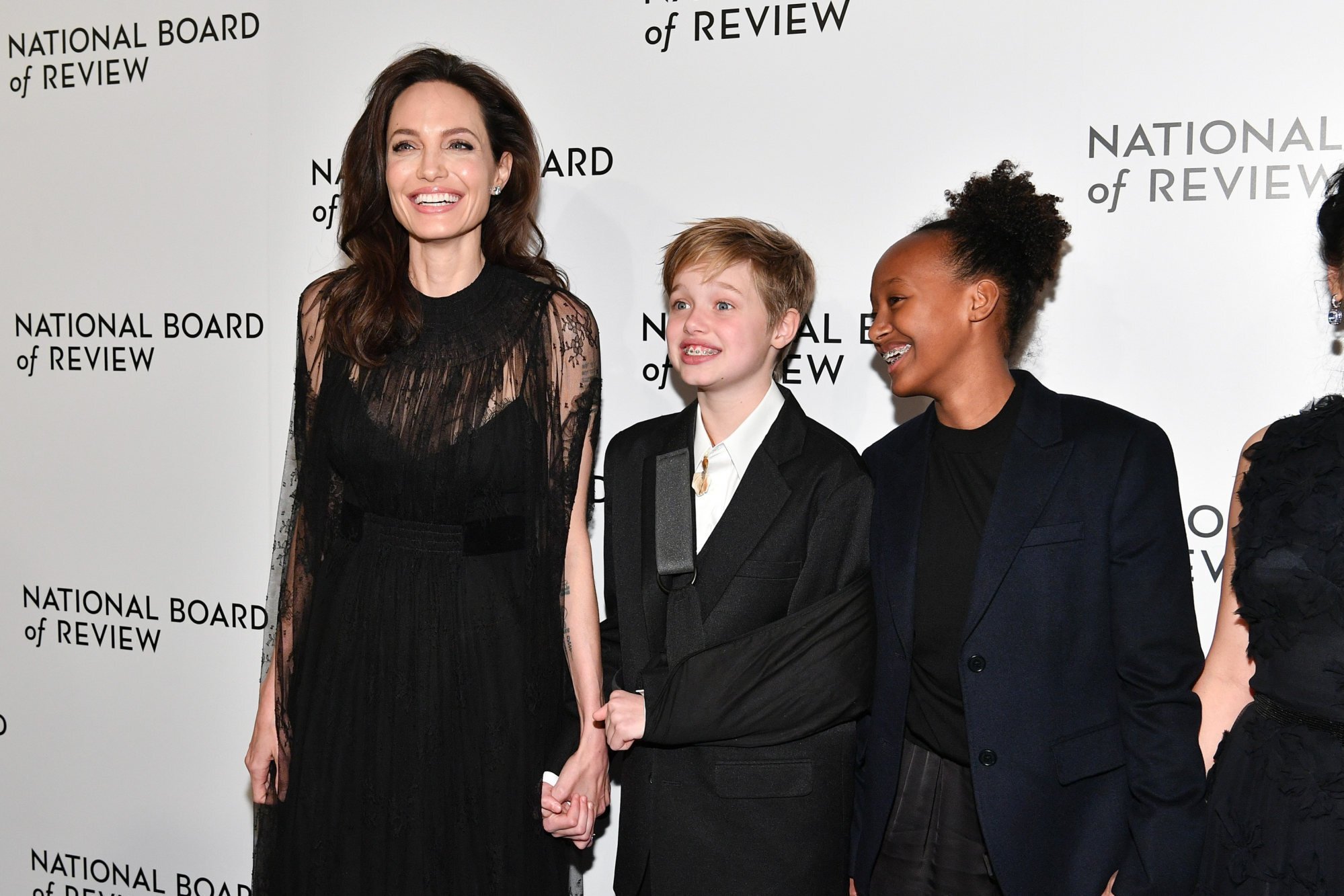Ai đã khiến con gái Angelina Jolie 'lột xác' từ tomboy thành nữ thần thảm đỏ?