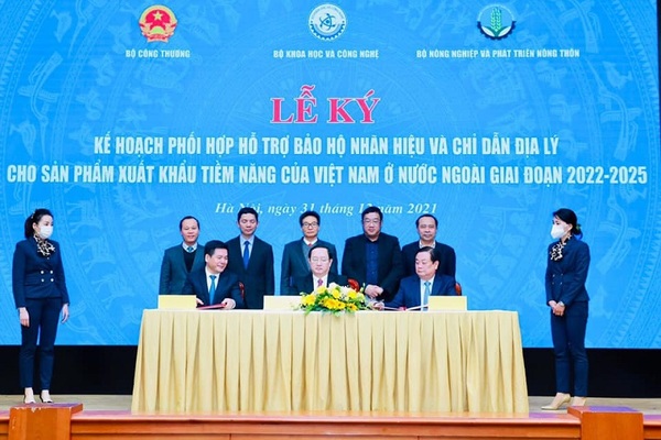 Ba bộ phối hợp bảo hộ nhãn hiệu và chỉ dẫn địa lý cho nông sản Việt ở nước ngoài