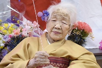 Người phụ nữ lớn tuổi nhất thế giới bước sang tuổi 119