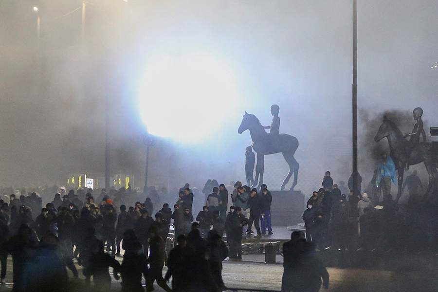 Kazakhstan,bạo loạn