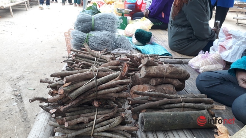 Khám phá chợ phiên trăm tuổi gần Pù Luông - 'Sa Pa' của xứ Thanh