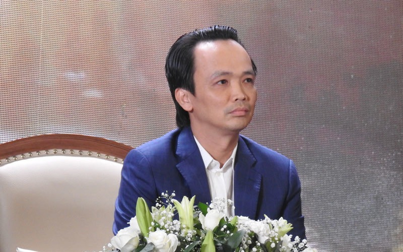 Ông Trịnh Văn Quyết nhận quyết định xử phạt của UBCKNN
