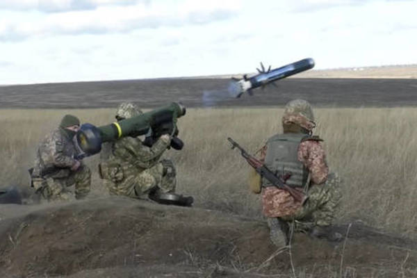 Mỹ sẽ huấn luyện 'quân nổi dậy' Ukraine để chống lại Nga?