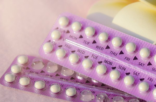 Những lầm tưởng về thuốc tránh thai: Gây ung thư, vô sinh?
