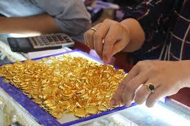 Gần ngày Thần tài giá vàng tăng sốc, có nên mua vàng trước ngày vía Thần Tài?