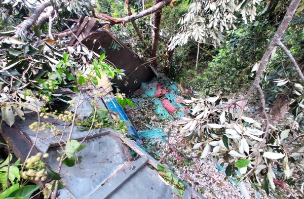 Tai nạn thảm khốc 6 người chết ở Gia Lai: Xe tải chở 9 người, vượt quy định 350%
