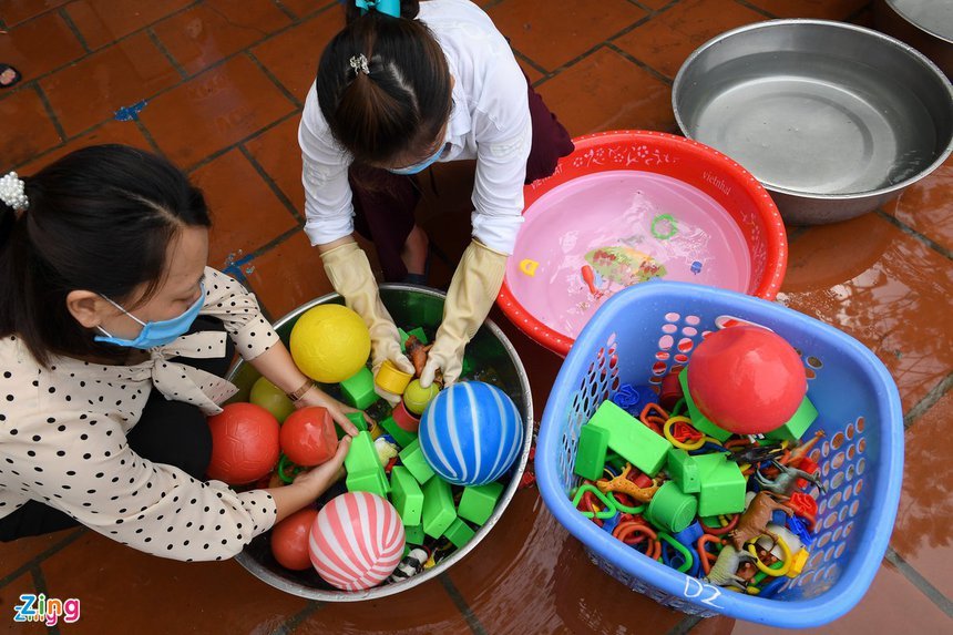 Trường mầm non ở TP.HCM gấp rút tuyển giáo viên, tạp vụ, bảo vệ
