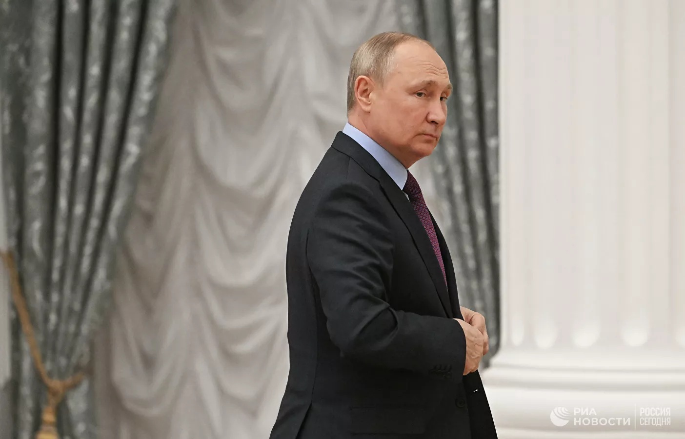 Tình hình Nga-Ukraine: Tổng thống Putin và Ngoại trưởng Lavrov bị nhiều nước áp lệnh trừng phạt