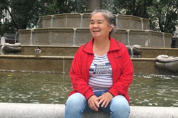 Cụ bà gốc Á ở Mỹ qua đời sau 3 tháng bị kẻ lạ đập đá vào đầu