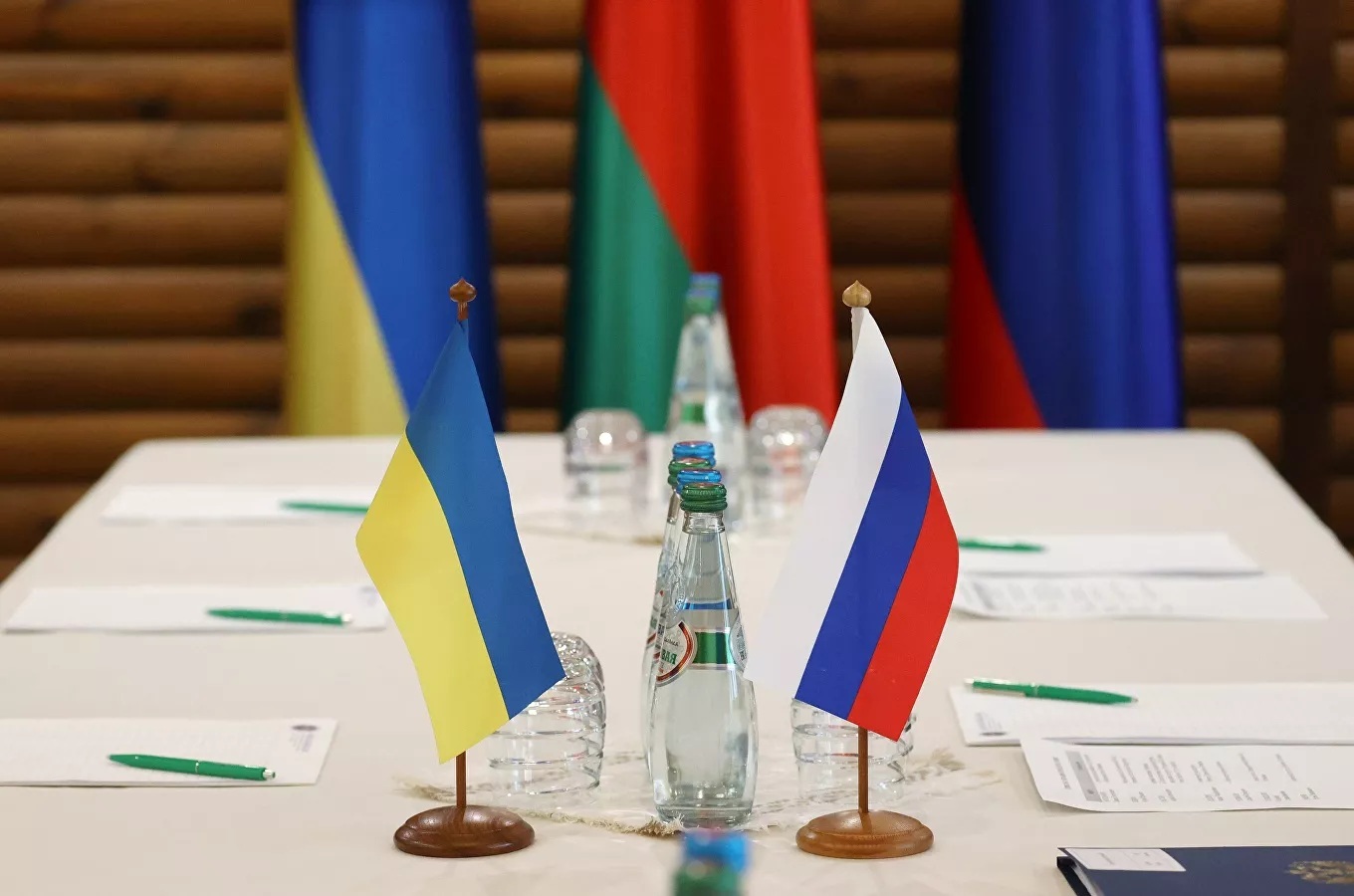Tình hình Nga-Ukraine: Tổng thống Putin nêu điều kiện để tiếp tục đối thoại với Kiev