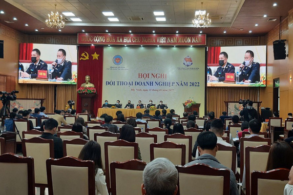 Hải quan Bắc Ninh tổ chức hội nghị đối thoại, giải đáp vướng mắc cho doanh nghiệp