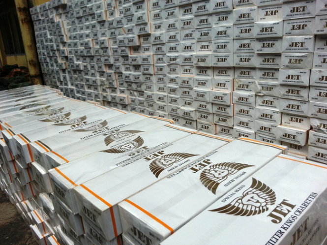 Hanoi police seize 1,800 packs of smuggled JET brand cigarettes