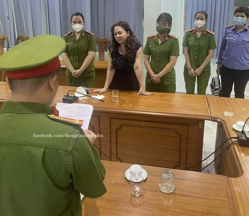 Nguyễn Phương Hằng,Đại Nam,livestream,xâm phạm,nói xấu,khởi tố,bắt giam