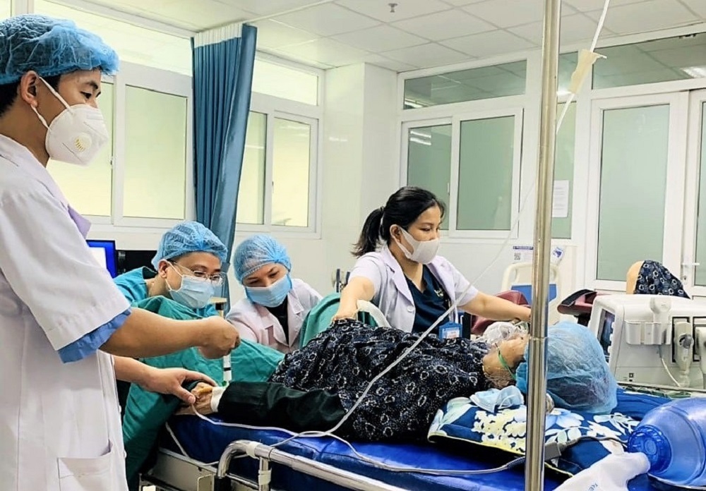 Lấy vòng tránh thai cho người phụ nữ mang thai 12 tuần ở Nghệ An