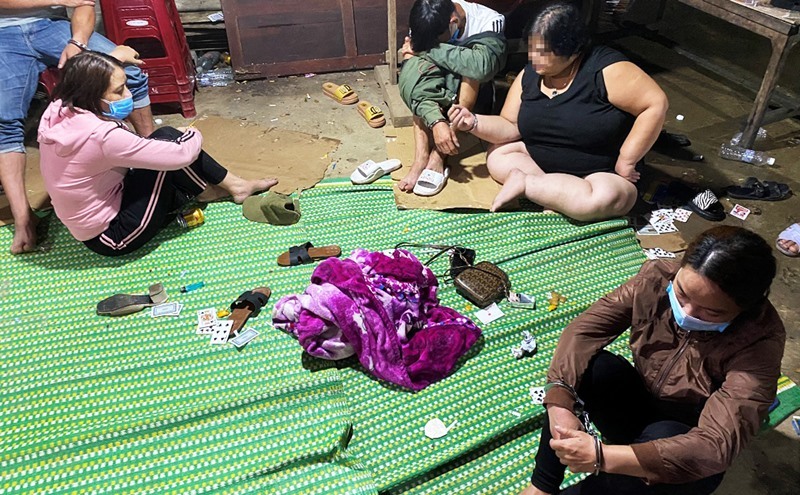 Quảng Nam: Triệt xóa nhóm đánh bạc 'khuấy đảo' các đám tang