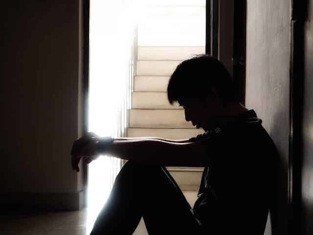 Cần quản lý thông tin trên Internet về các vụ trẻ tự tử để ngăn hành vi bắt chước