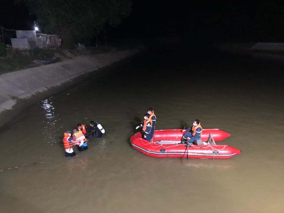 Tragic accident: 5 students drowned while bathing in a spillway in Thanh Hoa