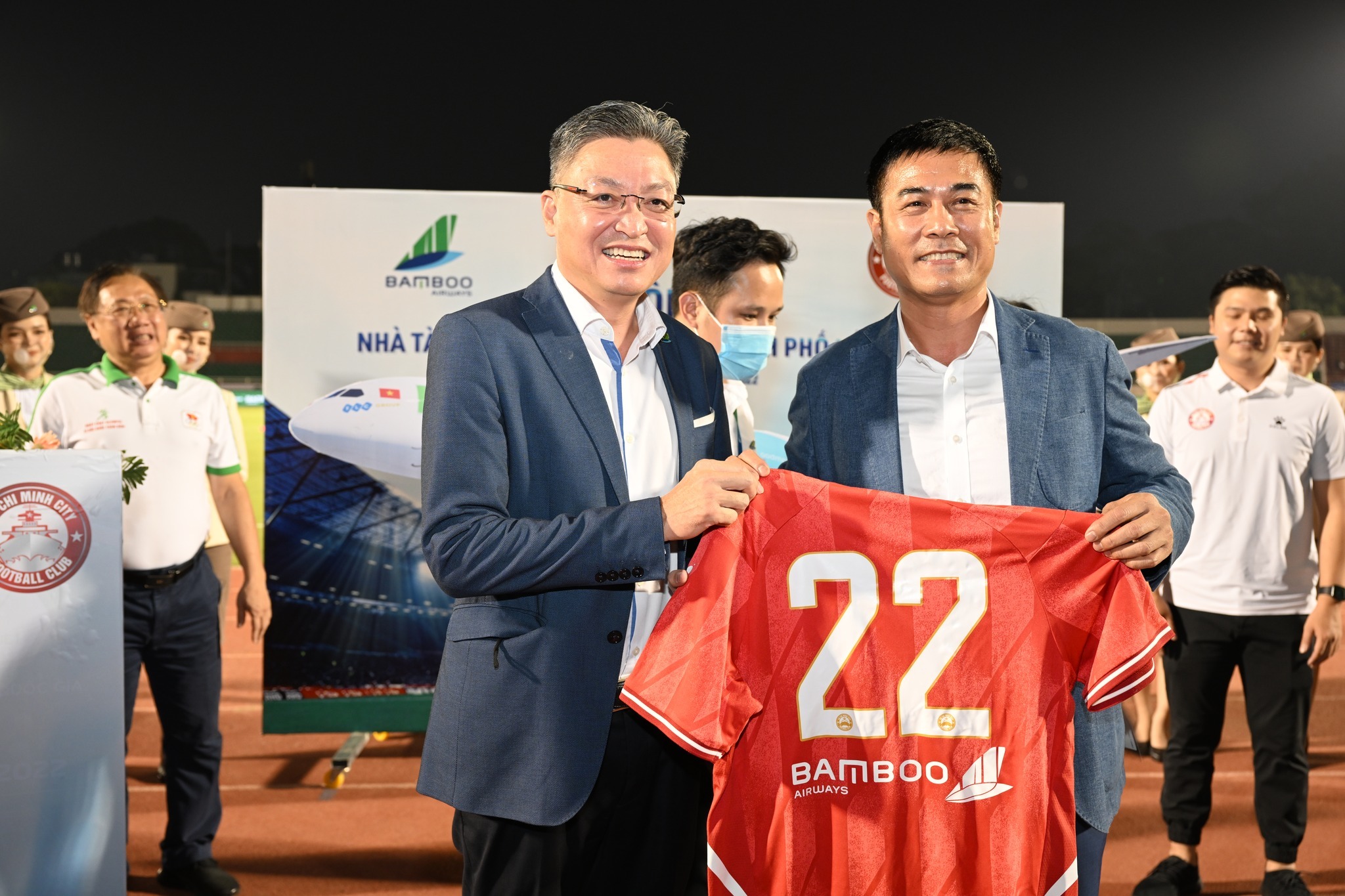 Bamboo Airways tiếp tục là nhà tài trợ vận chuyển CLB bóng đá TP.HCM trong mùa giải 2022