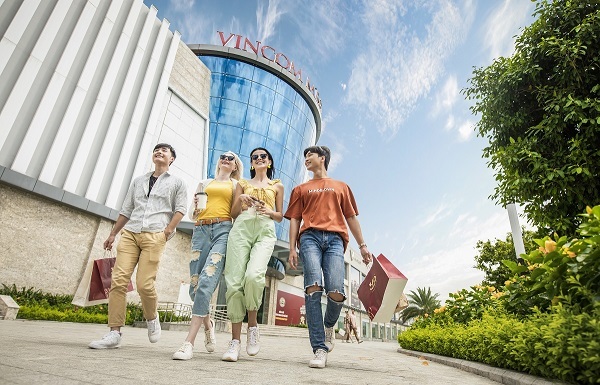 Vincom Mega Mall Smart City sắp khai trương - tâm điểm sầm uất phía Tây dậy sóng