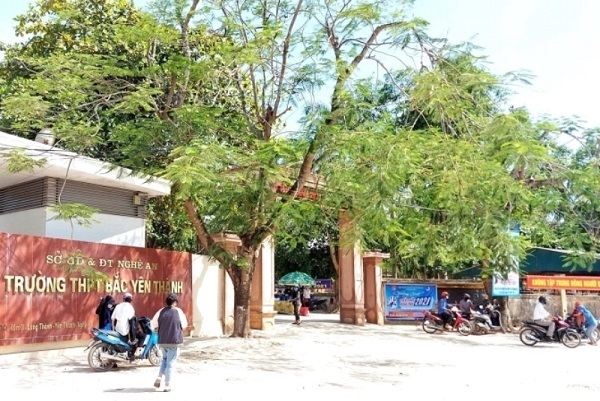 Strictly handle the case of a teacher hitting a student at Bac Yen Thanh high school