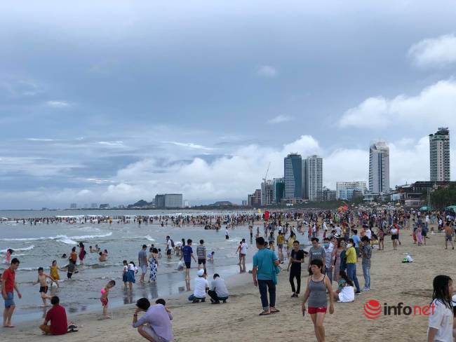 More than 254,000 visitors came to Da Nang during 4 days of public holidays