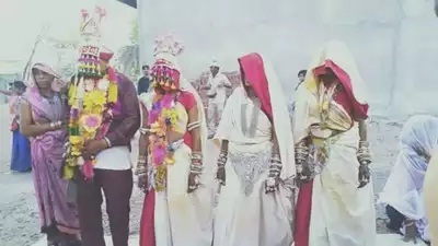 thumbnail - Người đàn ông kết hôn cùng lúc với ba người phụ nữ vì lí do không ngờ