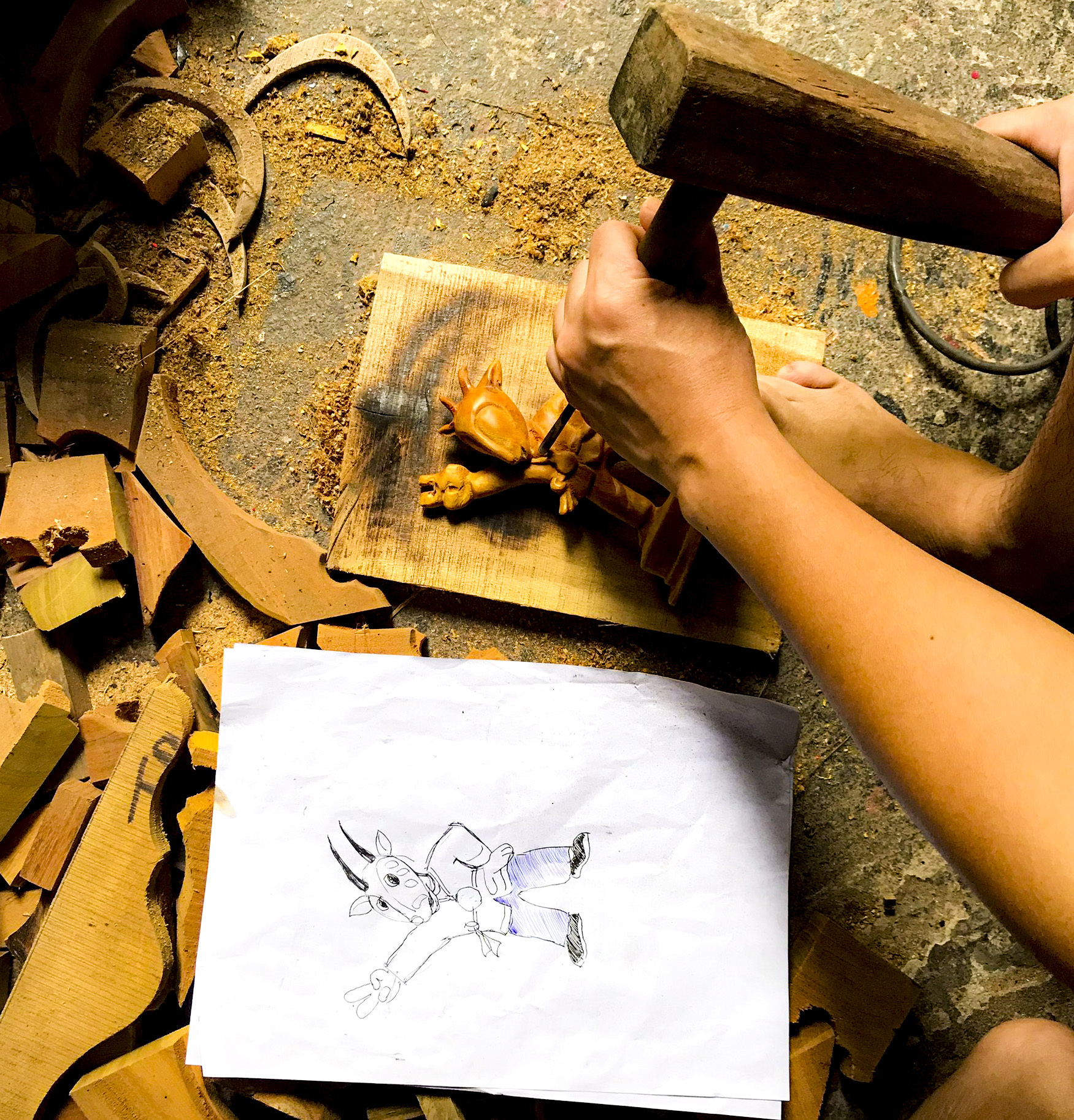Nghệ nhân Hà Nội chế tác linh vật của SEA Games 31 bằng chất liệu bằng gỗ mít