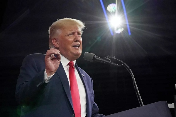 Tỷ phú giàu nhất hành tinh có ‘động thái nóng’ với ông Trump