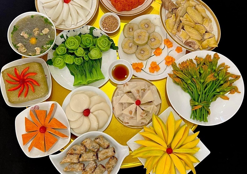 18 summer lunch trays of the famous Van teacher Ha Thanh make the sisters’ association praise