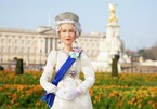 Búp bê Barbie có khuôn mặt của Nữ hoàng Elizabeth II bán hết sạch trong ‘một nốt nhạc’