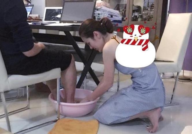Miss Phuong Le divorced: The image of ‘kneeling to wash her husband’s feet’ has become a thing of the past