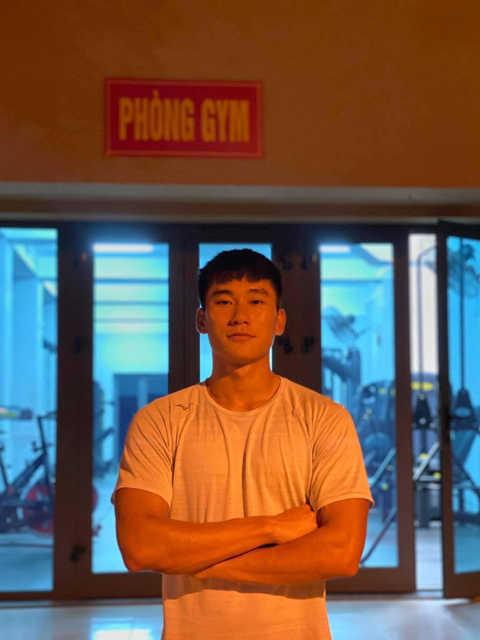 Chân dung 'nam thần' Nhâm Mạnh Dũng - 'người hùng' giúp U23 Việt Nam giành HCV SEA Games 31