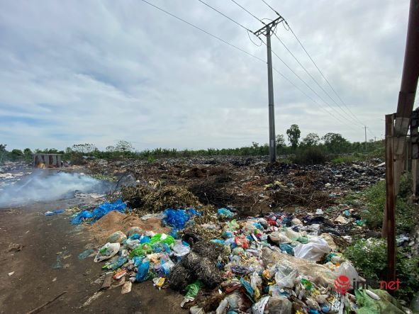 Chưa có tiền di dời, bãi rác 1ha gây ô nhiễm 'bức tử' môi trường sống