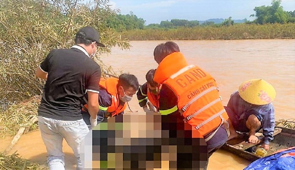 Tìm thấy thi thể nữ kế toán nghi nhảy sông tự tử ở Nghệ An