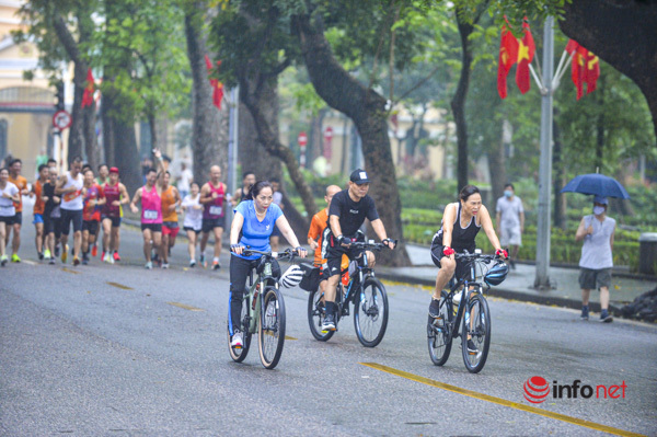 Hanoi: “Turn the pedestrian street into a bicycle racetrack” hundreds of cases were reminded