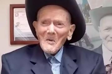 Người đàn ông cao tuổi nhất thế giới tiết lộ bí quyết sống thọ khiến ai nghe cũng giật mình