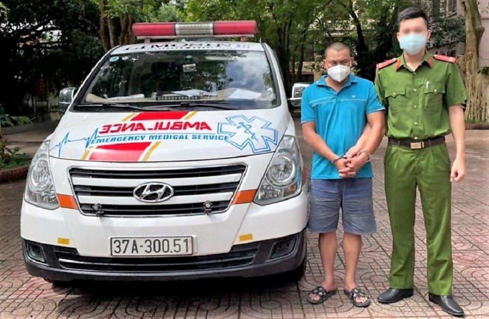 Nghe An: The subject had the courage to use an ambulance to transport drugs