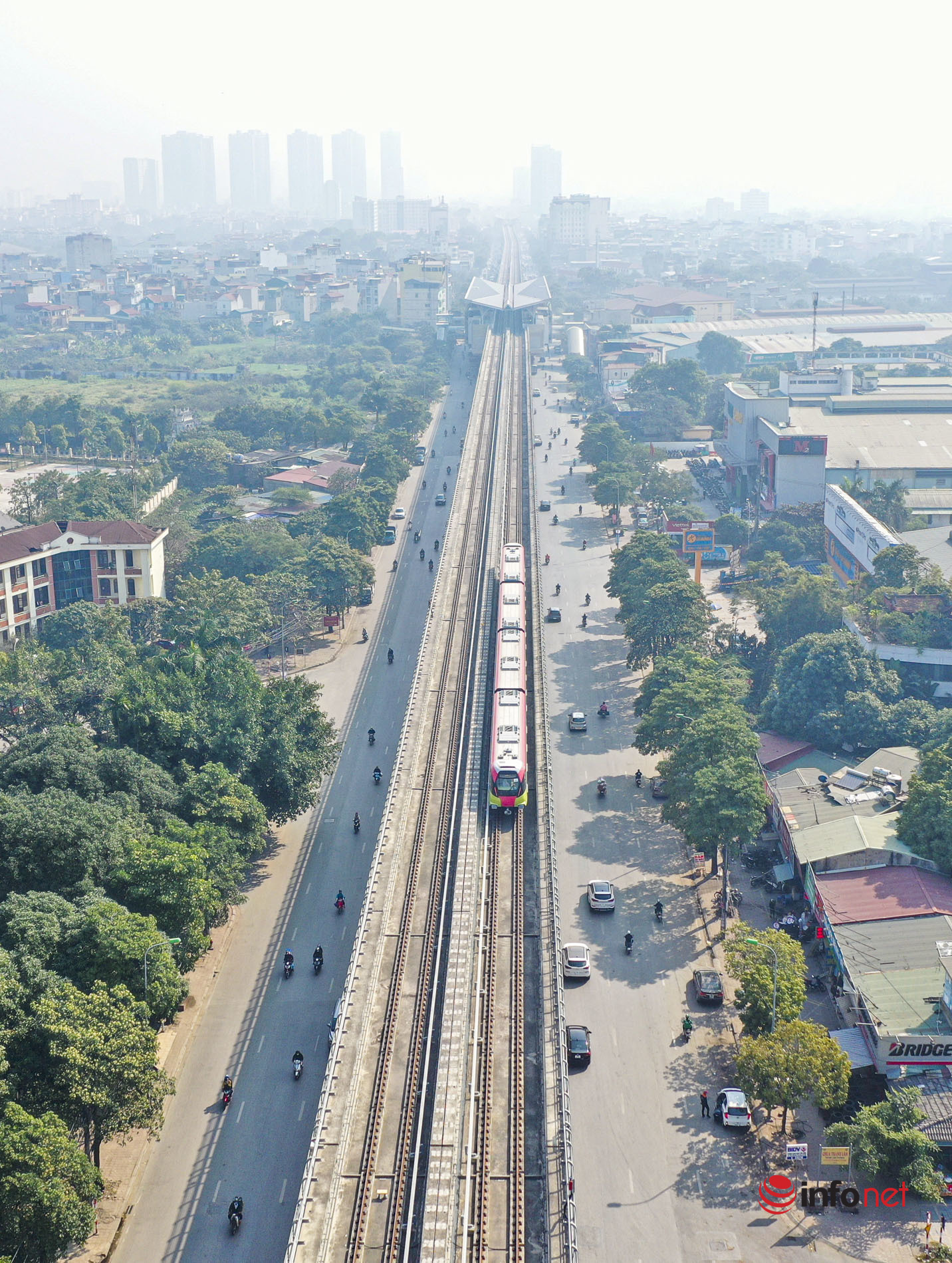 The project of 'super crawling' metro Nhon - Hanoi station after 12 years, the construction site is still sprawling, many sections are absent of workers