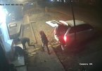 Băng cướp táo tợn dùng ô tô kéo đổ cây ATM trong đêm