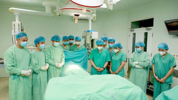 Người đầu tiên ở miền Trung hiến thận cứu 2 người, bỏ qua rào cản “chết toàn thây”