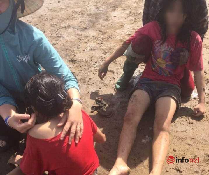 Hà Tĩnh: 3 cha con đi bắt hàu bị đuối nước, 2 con gái được cứu sống, cha tử vong