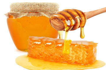 Sốc phản vệ sau uống rượu mật ong, những ai không nên sử dụng loại thực phẩm 'vàng' này?