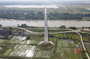Cây cầu trăm tỷ bỏ không, người dân phải đi đò từ Hà Nội sang Bắc Giang