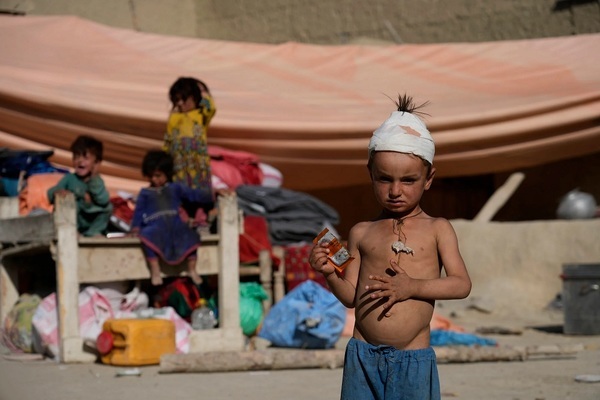 Thảm họa nối tiếp sau động đất khiến 1.000 người chết, 2.000 người bị thương ở Afghanistan