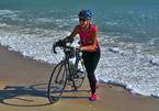Đạp xe đạp trên biển, vượt qua chặng đường 3.352 km để lập kỷ lục thế giới