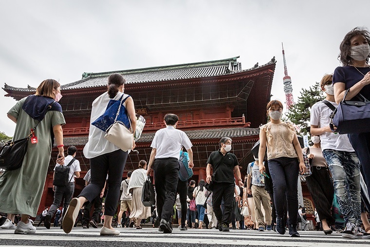 Người dân Nhật Bản đổ về ngôi đền tổ chức tang lễ cố Thủ tướng Shinzo Abe